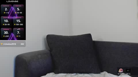 drake_cole11 online show from December 17, 1:45 am