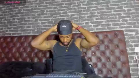 ---Drake--- online show from December 2, 4:11 am