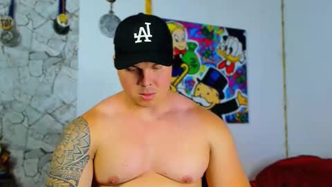 Snapshot of drake_xion1 chatting on September 25, 12:17 am drake_xion1 online show from September 25, 12:17 am