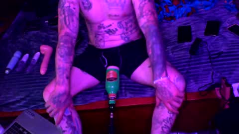 dreaded_folks online show from October 29, 4:25 am