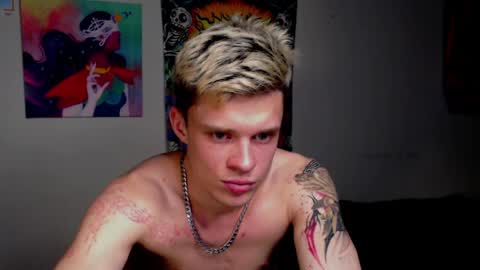 Adam Dream online show from May 5, 9:31 pm