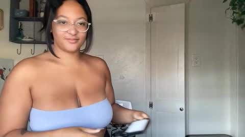 RIRI OR DREAMY online show from May 10, 3:40 pm