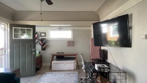 RIRI OR DREAMY online show from November 23, 5:22 pm