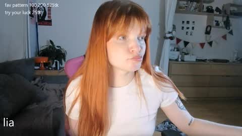 my name is Lia online show from May 22, 11:22 pm