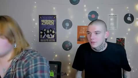 drew_soft_ online show from November 28, 8:05 pm