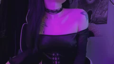 Tara  Sonny online show from April 26, 6:00 am