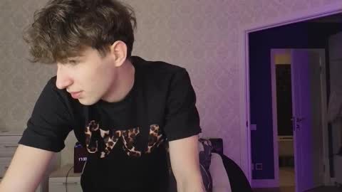 Mark online show from March 9, 2:32 pm