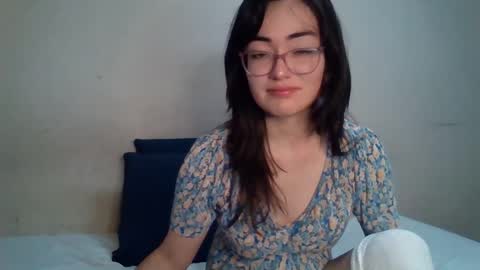 dronae online show from October 9, 11:54 pm