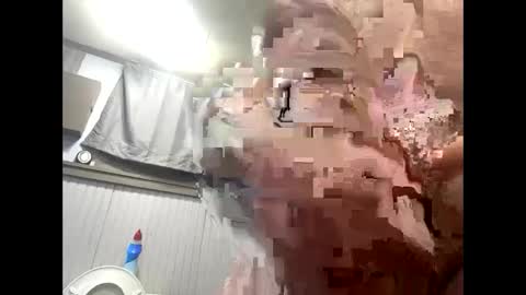 droppingloads82 online show from February 13, 5:16 am