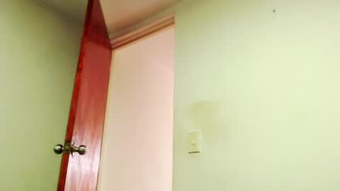 S.K..maorisa98 VIDEOS SEXHARD PPBOY 55TASTEPROTEIN online show from April 22, 12:56 pm