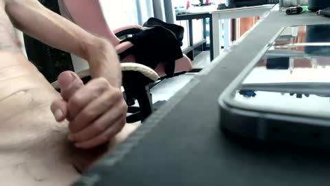 dukke23 online show from March 9, 2:27 am