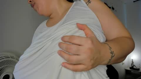 dulce brithany online show from April 27, 7:44 pm