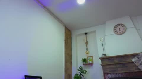 C E L E S T E  online show from December 13, 7:53 pm