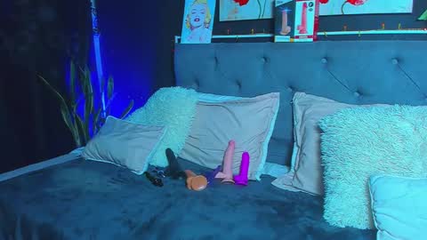 Snapshot of dulce_celeste15 chatting on February 2, 12:51 am C E L E S T E online show from February 2, 12:51 am