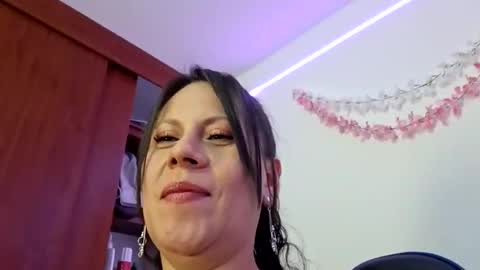 Dulce Maria online show from January 7, 12:10 pm