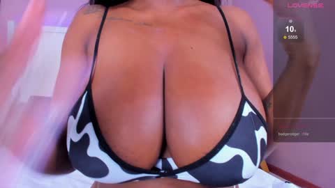 Snapshot of dulce_mariaahe chatting on January 15, 12:36 pm online show from January 15, 12:36 pm