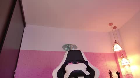 dulce_stormy online show from March 5, 12:14 pm