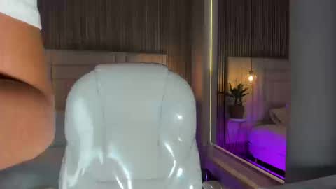 Snapshot of dulcevela chatting on September 16, 10:46 pm dulcevela online show from September 16, 10:46 pm