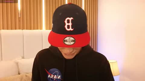 Dulcey online show from March 17, 5:45 am