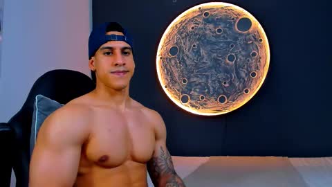 duran_dhikol1 online show from October 26, 1:39 am