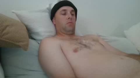 dustyroy09 online show from April 1, 11:56 pm