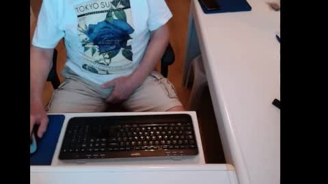 dutchpornking2 online show from June 3, 11:35 am