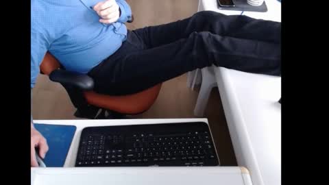 dutchpornking2 online show from November 10, 8:28 am