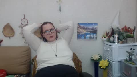 Dyanne online show from February 25, 4:14 pm