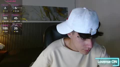 dyla_n18_ online show from March 7, 10:10 pm