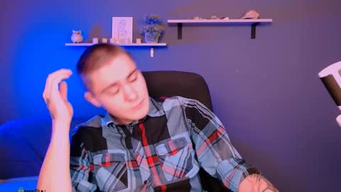 dylan_bold online show from December 2, 9:40 am