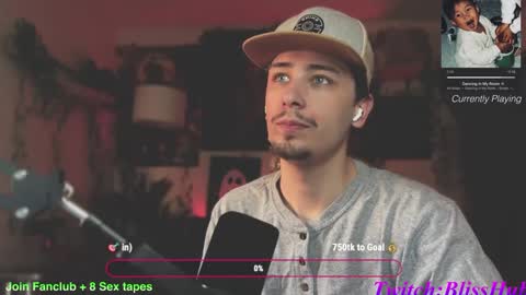 Dylan Daniel 7.8 online show from March 10, 1:21 pm