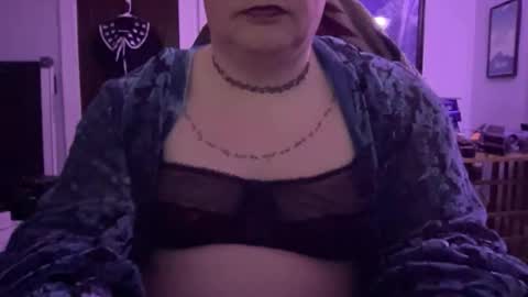 dylanesque27 online show from May 5, 1:56 am