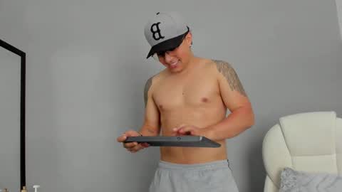   online show from March 10, 5:29 pm