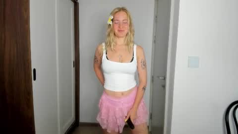 fansly - yourbestbaby online show from July 12, 2:59 am