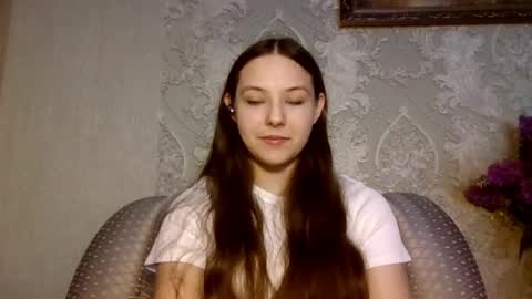 Yuni online show from April 25, 6:15 am