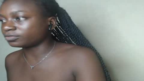 eatuupx online show from February 1, 1:02 am