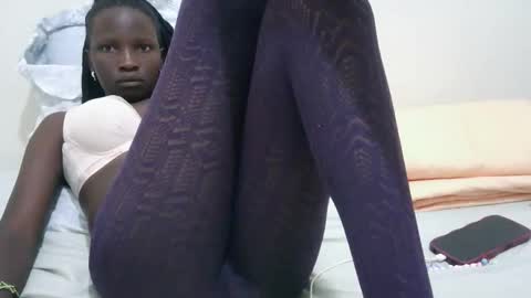 ebony_babbe online show from December 1, 7:12 pm