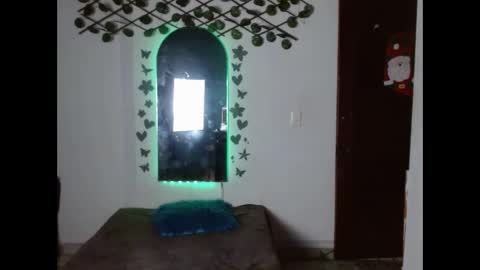 ebony_luna1 online show from January 12, 6:15 pm