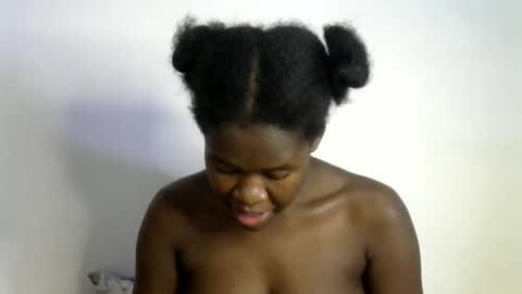 ebony_lynne online show from May 16, 10:12 am