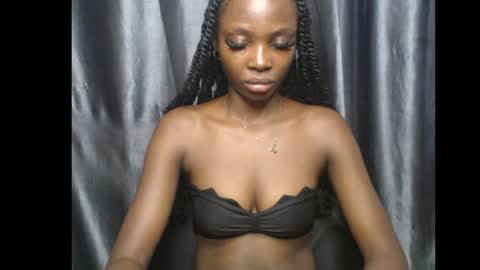 Ella online show from April 21, 9:05 am