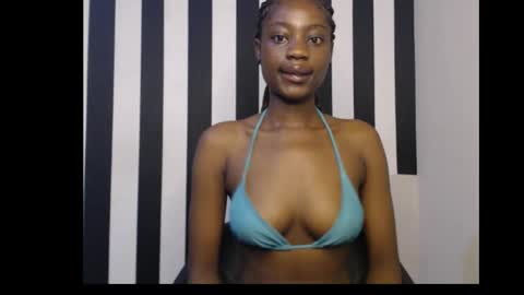 Ella online show from October 19, 9:47 am