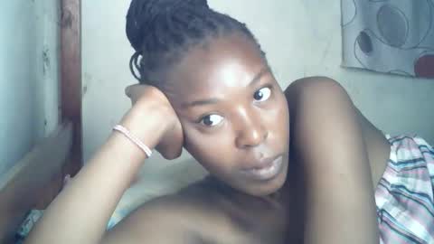 ebony_phoenix12 online show from October 24, 2:23 am