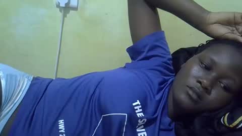 ebony_vanillah online show from February 12, 6:33 pm