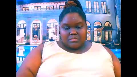 ebonyhotbuns4u2luv online show from April 7, 6:04 am