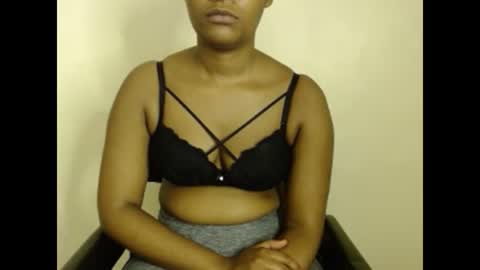 ebonylolo online show from December 29, 1:56 am