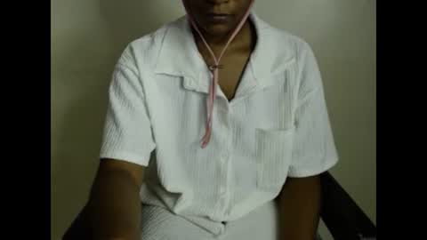 ebonylolo online show from February 1, 6:43 am