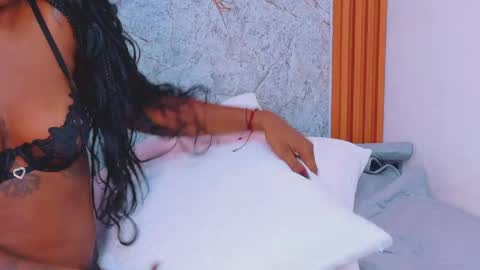 ebonyndsavage online show from March 31, 9:04 pm