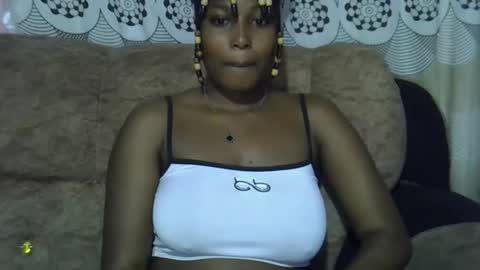 pretty online show from May 22, 9:43 pm