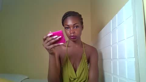 ebonytanqueen online show from March 17, 2:27 am