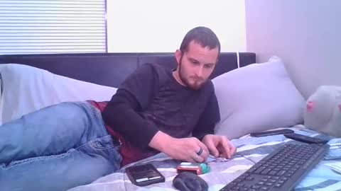 eclipticice94 online show from December 5, 3:28 am